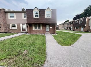 2061 Bridletowne Cir #44, Toronto, ON M1W 2J7