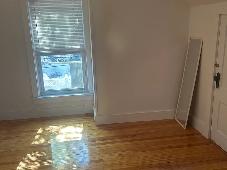 123 Mayfield St #2 — Photo 11