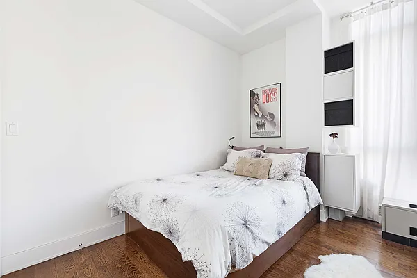 Sold by Compass | media 3