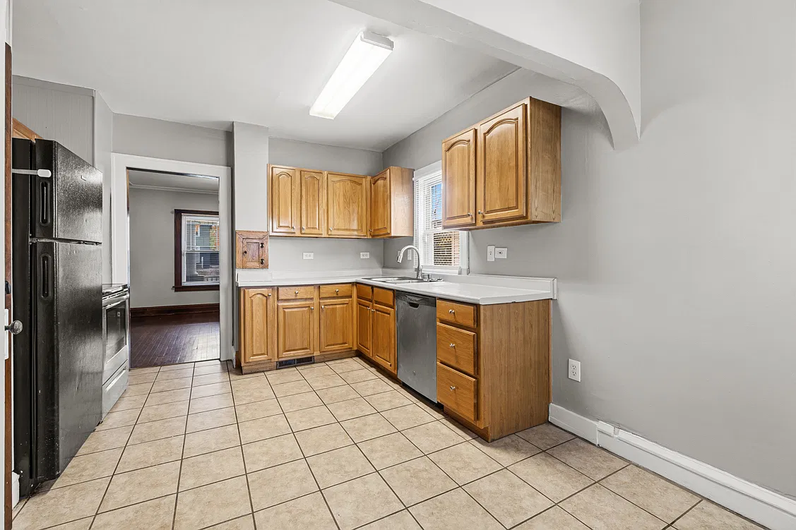 3 bed, 1.5 bath, 1314 sqft, $1,745 — Photo 1