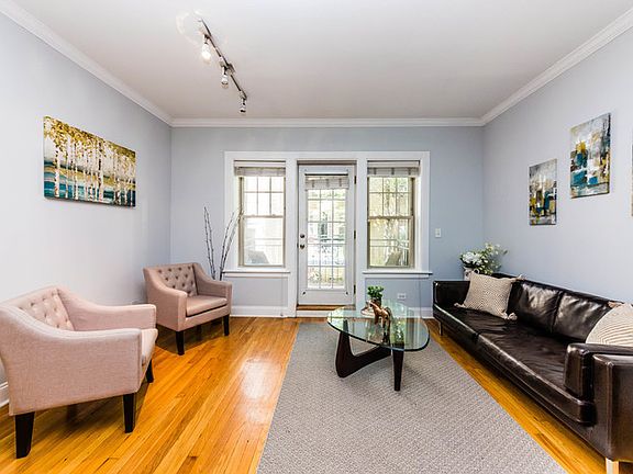 2nd image of 2237.5 N Lincoln Ave #1B
