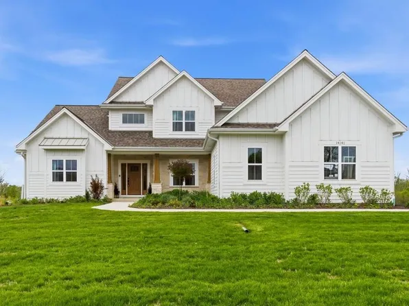 14141 N Lake Shore DRIVE, Mequon, WI 53097