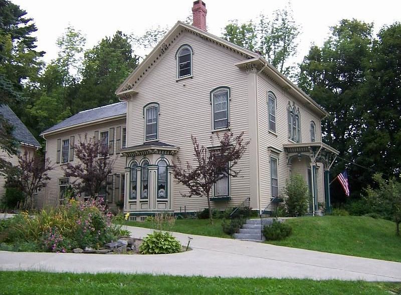 2nd image of 81 W Main St
