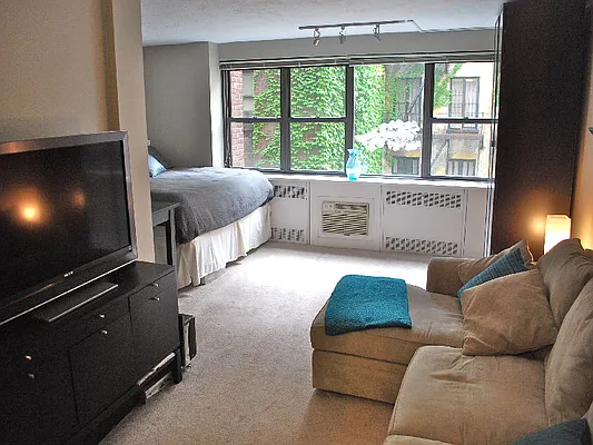 Sold by Sotheby's International Realty | media 5