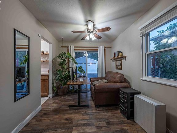 4th image of 303 Erieview Blvd