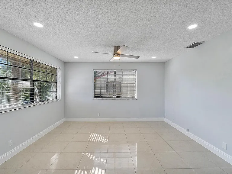 2854 Coral Springs Dr #2854 — Photo 6