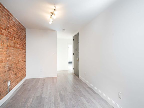 3rd image of 407 E 117th St #2B