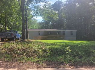910 E Thunderbird Dr, Westminster, SC 29693