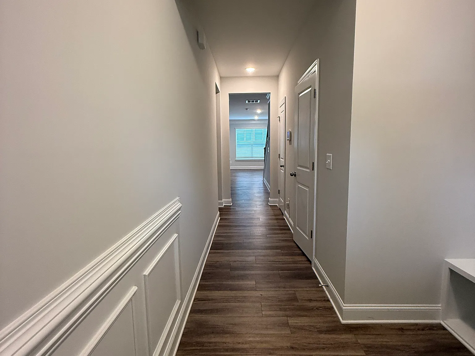 3 bed, 2.5 bath, 1804 sqft, $2,300 — Photo 2