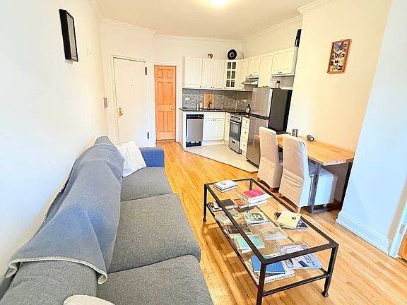 3rd image of 103 Sullivan St APT 3C