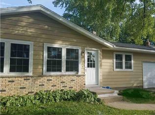 1321 Buena Vista Dr, Sun Prairie, WI 53590