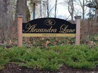 7 Alexandra Ln, Madison, CT 06443