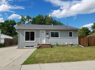 1519 11th Ave S, Fargo, ND 58103