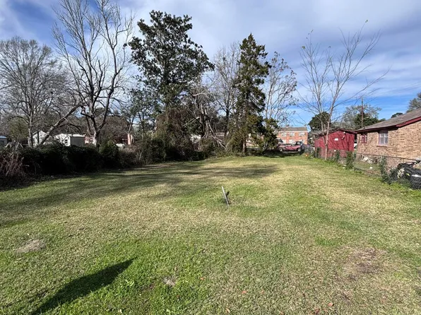 214 Willis Ave, Hattiesburg, MS 39401