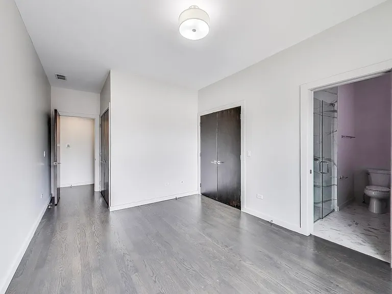 2742 N Lincoln Ave #301 — Photo 9