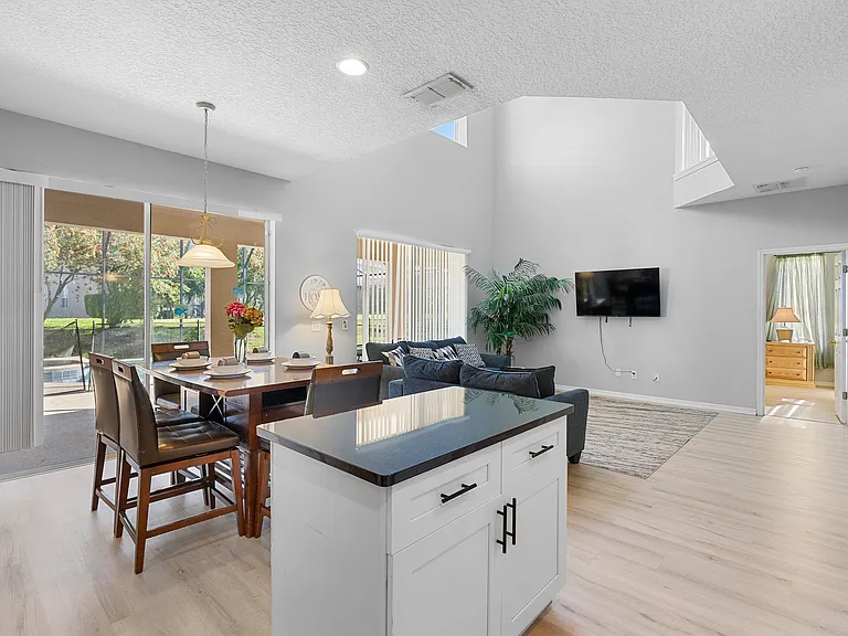 2646 Emerald Island Blvd — Photo 17