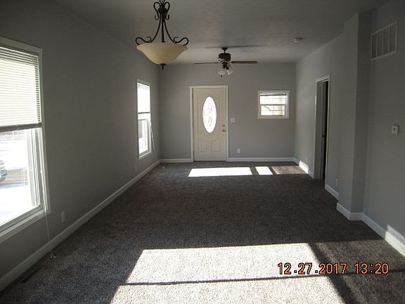 2nd image of 926 Wilson Ave