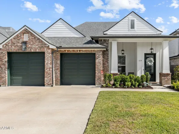 119 Lakes Edge Dr, Broussard, LA 70518
