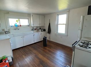 11 Spencer St APT 1, Lebanon, NH 03766
