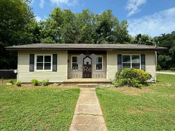 917 N Vinita Ave, Tahlequah, OK 74464