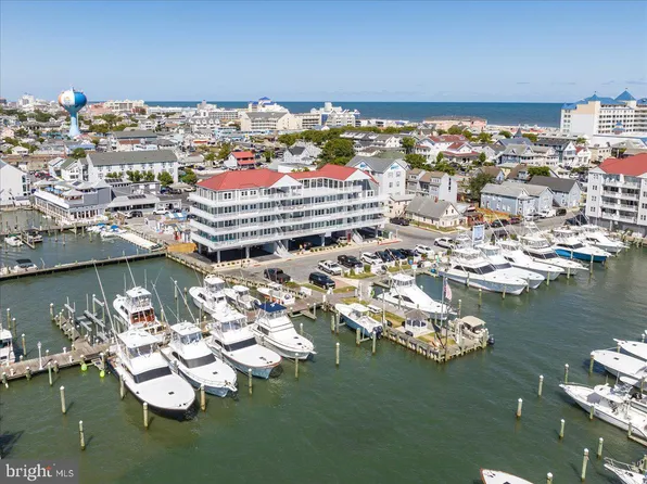 300 Somerset St Unit A202, Ocean City, MD 21842