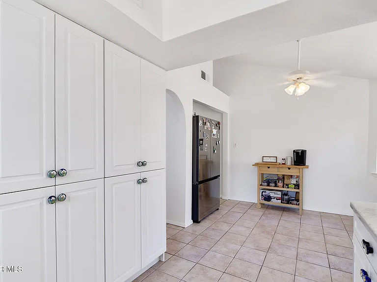 4348 Loma Hermosa Dr — Photo 18
