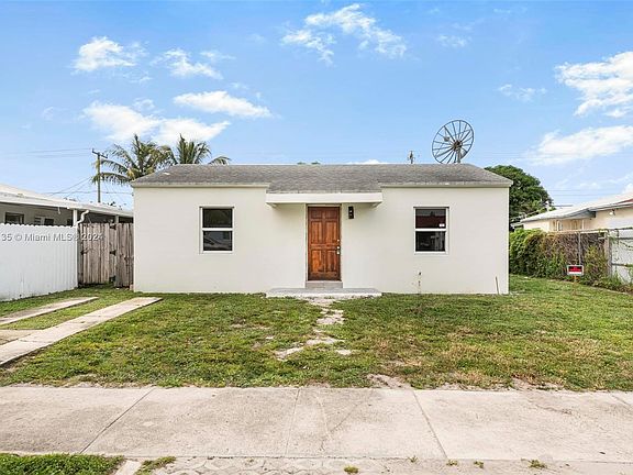 3rd image of 860 NW 35th Ave