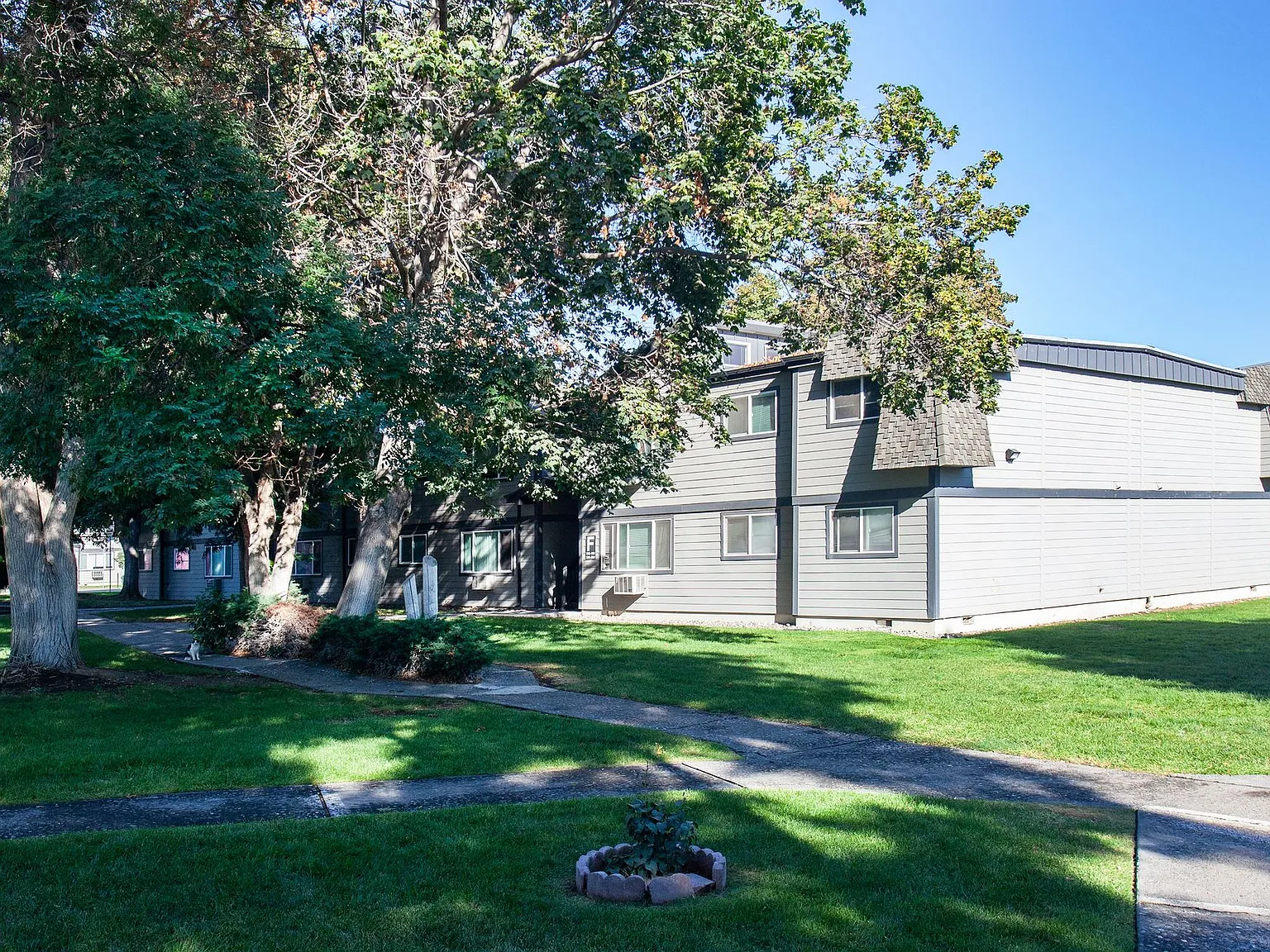 Crown Village Apartments — Photo 3