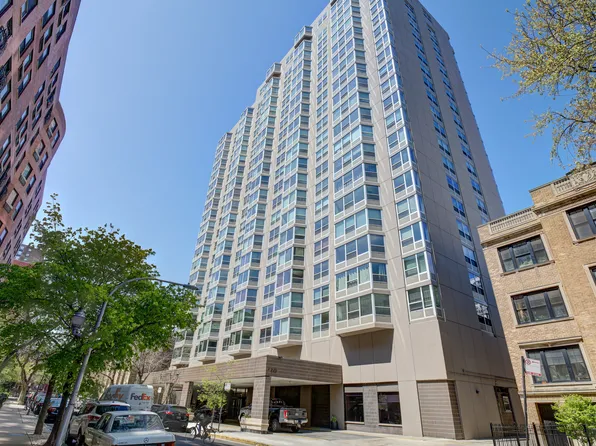 720 W Gordon Ter APT 6J, Chicago, IL 60613