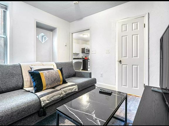 2nd image of 164 Endicott St APT 2