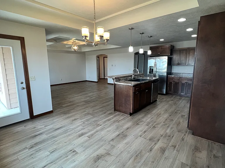 2513 W Sudbury St — Photo 15
