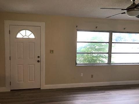 Living Room Pic 2