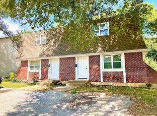 216 N Oak St, Belton, MO 64012