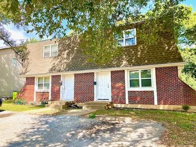 216 N Oak St, Belton, MO, 64012