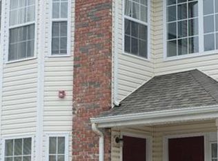 3 Forest Dr, Piscataway, NJ 08854