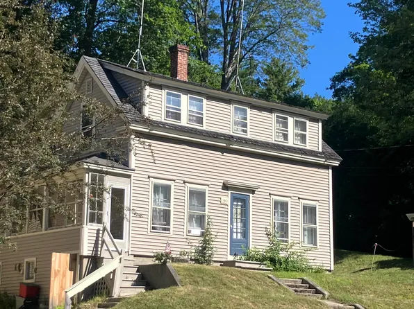160 Center Street, Wolfeboro, NH 03894