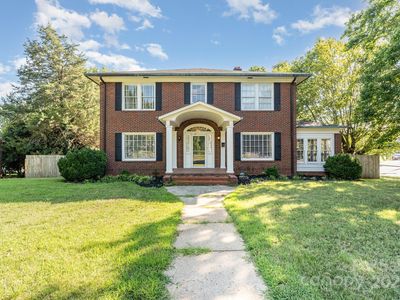 761 N Center St, Statesville, NC, 28677