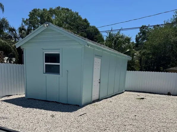 803 E Cayuga St, Tampa, FL 33603