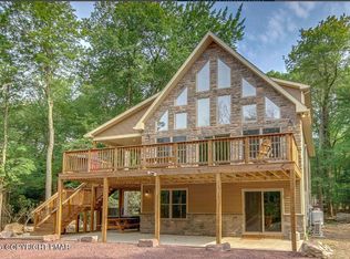 112 Pineknoll Dr, Lake Harmony, PA 18624