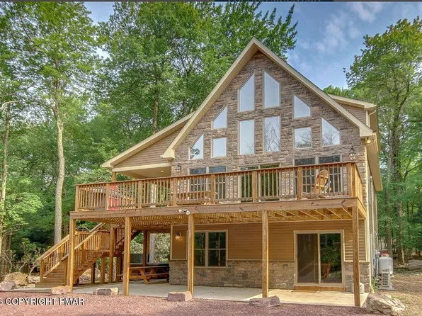 112 Pineknoll Dr, Lake Harmony, PA 18624