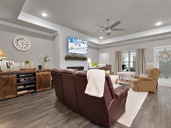 4th image of 1826 Anise Cir S #E