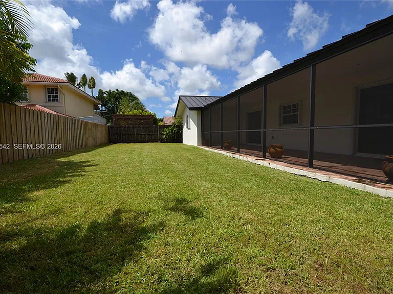 5785 SW 89th Ave — Photo 12