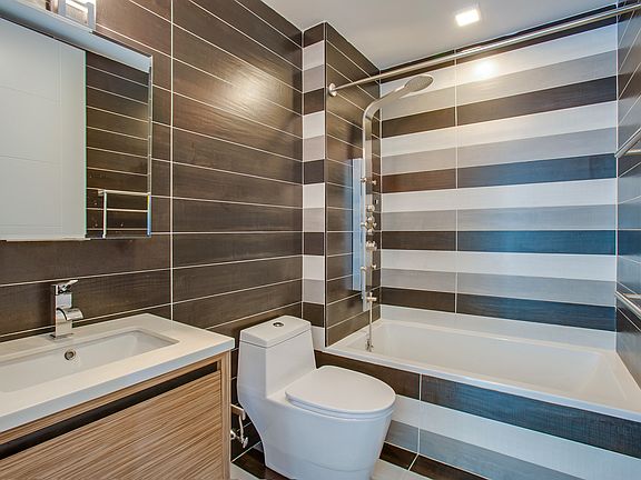 5th image of 259 Evergreen Ave #3HAVE
