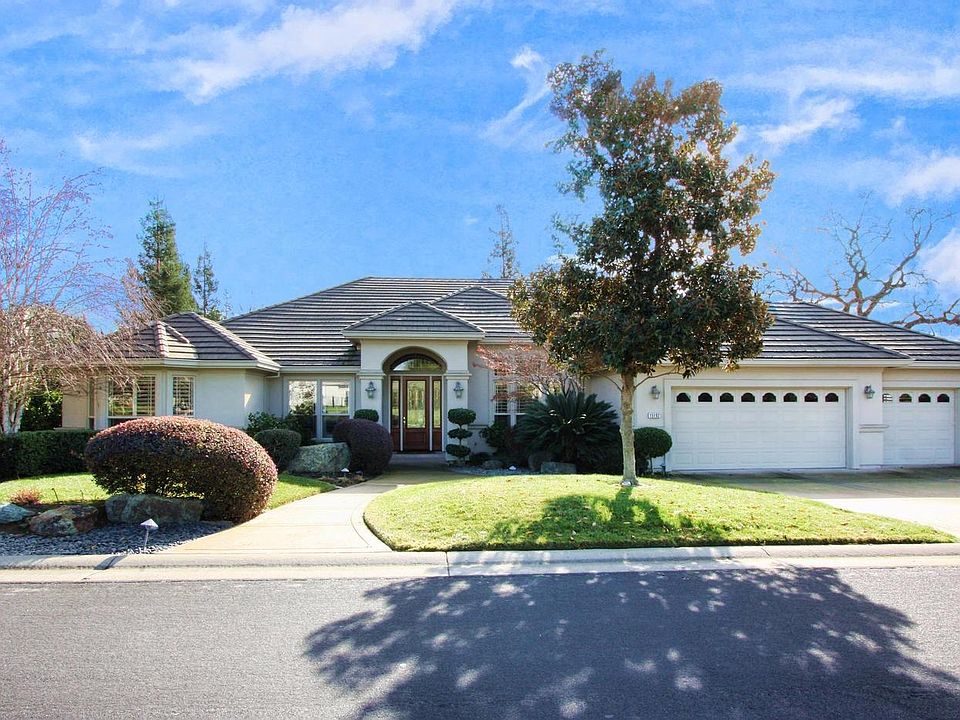 1st image of 15192 De La Cruz Dr