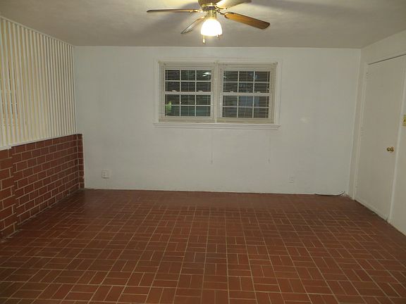 Living Room/Bedroom Combo