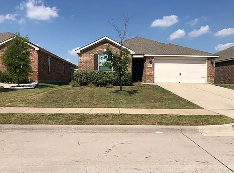 2713 Dustin Trl — Photo 6