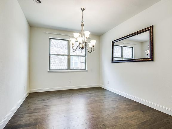 4th image of 2601 Walnut Creek Ln
