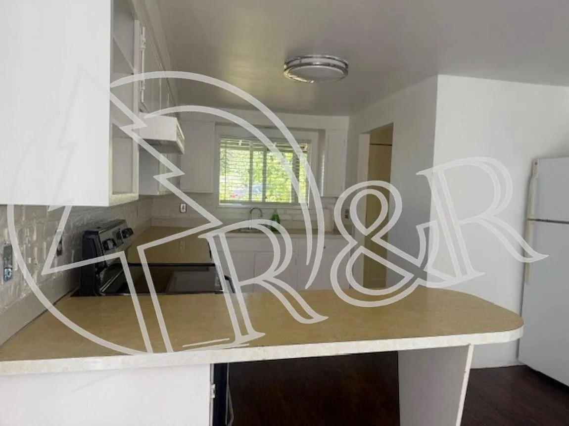 3 bed, 1.5 bath, 1232 sqft, $2,295 — Photo 3