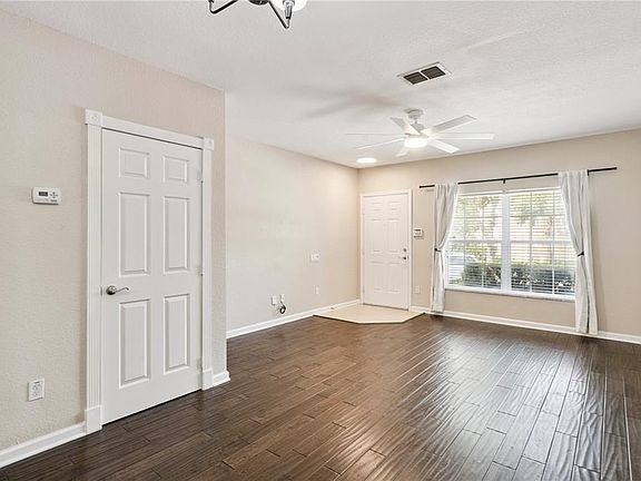 3rd image of 1161 Pepperdine Ln