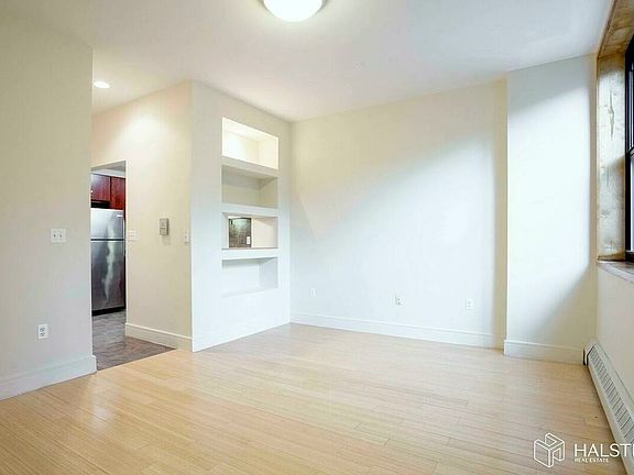 3rd image of 115 W 126th St #1